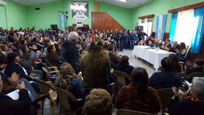 Adolfo Rodr�guez Sa� recibi� 51 proyectos para el crecimiento de La Toma