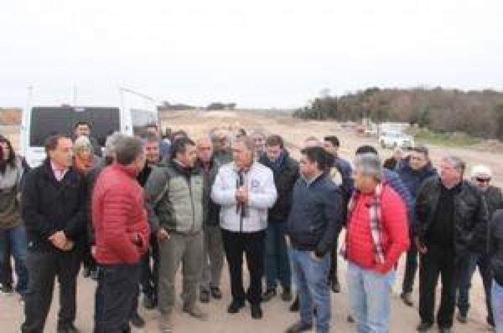 El gobernador Schiaretti inspeccion� las obras de la autopista Ruta 19