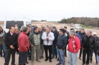 El gobernador Schiaretti inspeccion� las obras de la autopista Ruta 19