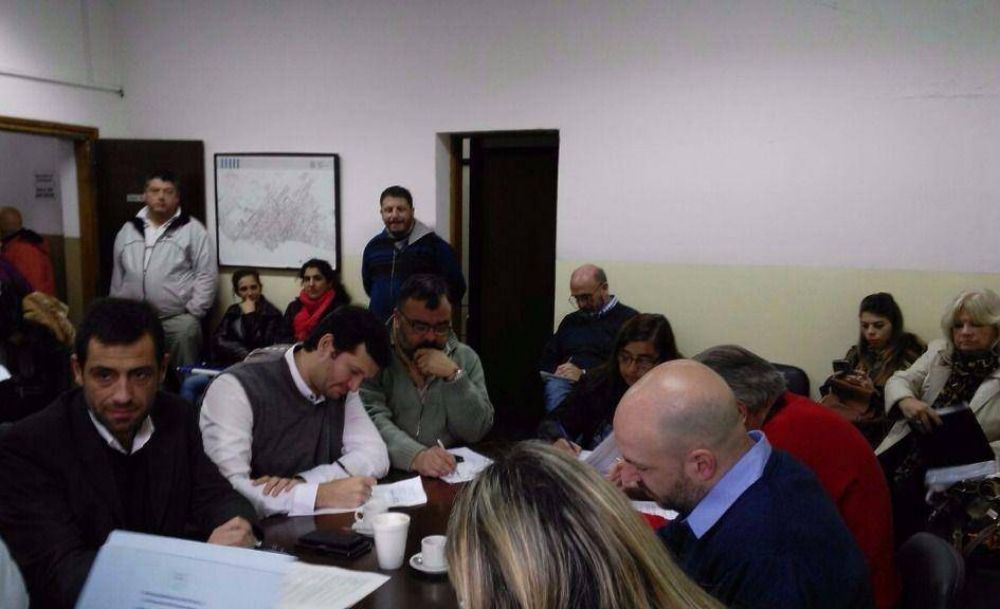 Le piden al Ejecutivo local que extienda el plazo para firmar convenios con vecinalistas