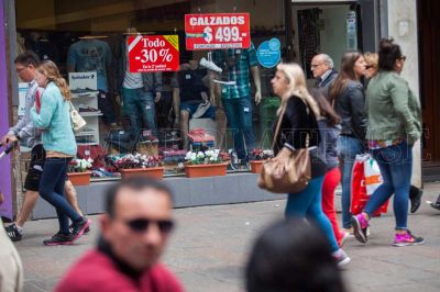 Mercantiles advierten �despidos por goteos y bajo consumo�