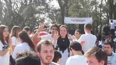 �Petu� Castillo justific� la asistencia de Desarrollo Social en plena campa�a