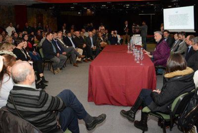 Alberto: �No puede ser que la leche salga de San Luis y vuelva con un precio como si fuese de Buenos Aires�