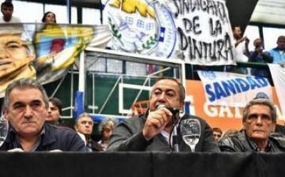  La CGT se lanza a recuperar sectores �rebeldes� para fortalecer a su desgastado triunvirato
