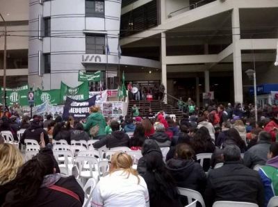 Jubilados docentes no cobraron el incremento