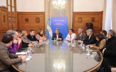�Se espera que los docentes revean su postura tan r�gida�