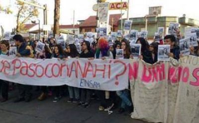 Contin�a la desesperada b�squeda de Anah�