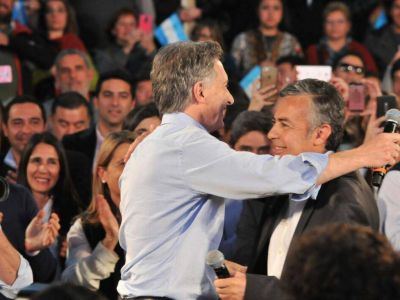 Deuda: Mendoza le gan� a un 