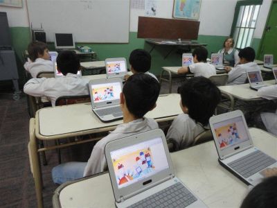 Naci�n proyecta contenidos de rob�tica y programaci�n en secundarias