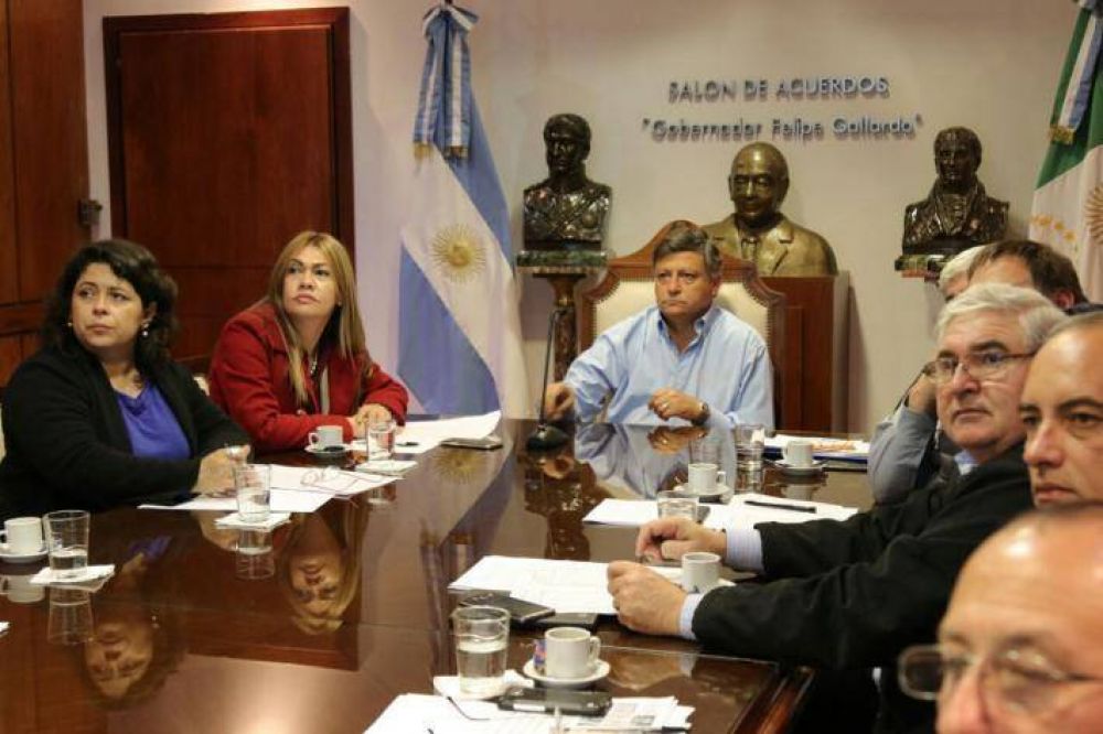El Gobernador present� la agenda 2030 a los intendentes de las localidades de segunda categor�a