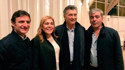 Cano y �vila tambi�n eligieron un reggaeton para su jingle de campa�a
