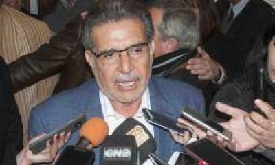 Beder: �Cobardes, apuestan todo a sacar del juego a Menem�