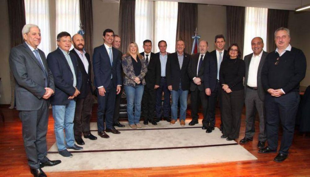 Los gobernadores peronistas se plantaron frente al reclamo de Vidal por el Fondo del Conurbano