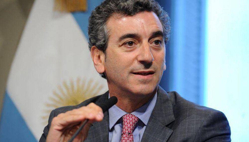 Randazzo contra Vidal: �Su gesti�n es decepcionante para la sociedad�