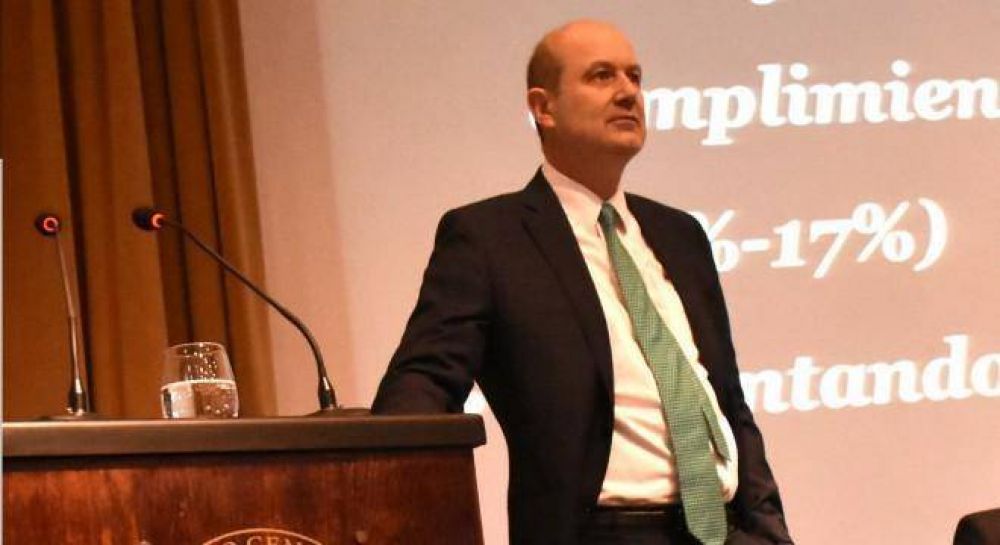 Sturzenegger volvi� a intervenir en el mercado para mantener el d�lar debajo de $18