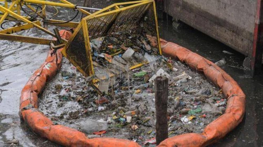 Unas 30.000 toneladas de residuos slidos urbanos se vierten diariamente en los rellenos sanitarios, ros y el mar