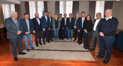 Los gobernadores del PJ mostraron fortaleza y le declaran la guerra a Buenos Aires