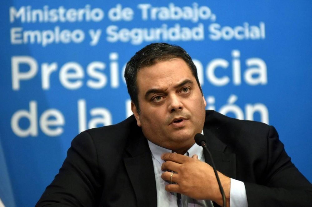 La CGT puso al viceministro de Salud y desat� la bronca de Triaca