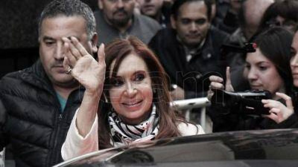 Cristina Kirchner llam a la reflexin a 