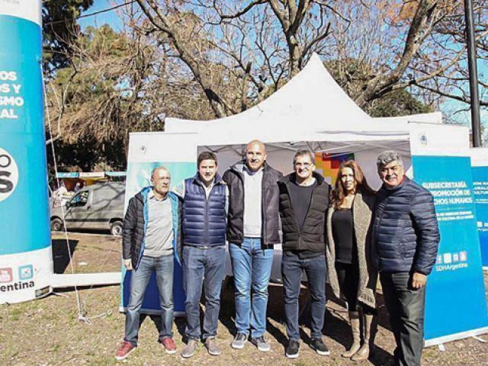Avruj, Cant�n y Martiniano Molina en Fiesta de la Pachamama