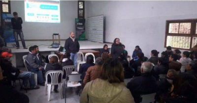 Vivienda cuenta con mesas de ayuda para quienes deseen inscribirse en los nuevos planes