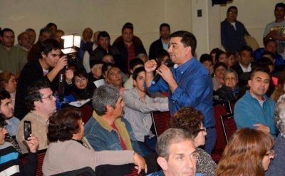 Ibarra present� sus propuestas electorales y prometi� 