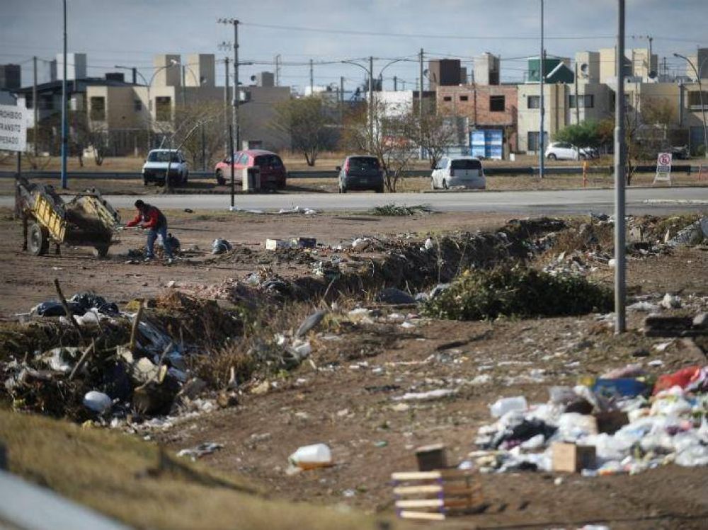 En la ciudad de C�rdoba hay casi 80 basurales a cielo abierto