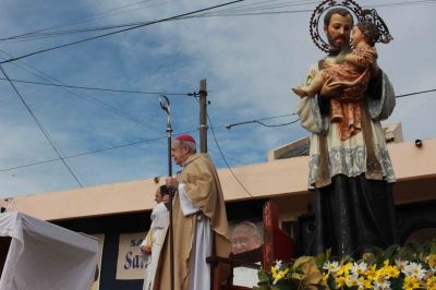 San Cayetano recibe a miles de fieles marplatenses