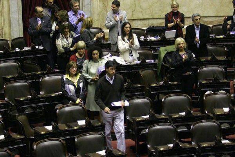 El Gobierno sum� aliados y logr� la media sanci�n de la ley de medios