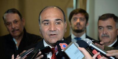 Manzur critic� el reparto de ayudas sociales 