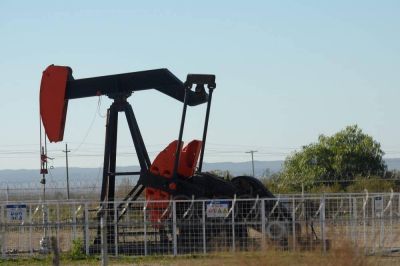 La provincia revirti� siete �reas petroleras por falta de inversi�n