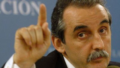 Moreno desliga al Papa de la interna peronista en Ciudad