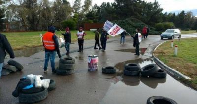 Denuncian despidos discriminatorios en obras de Bahía Blanca