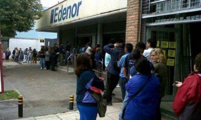 La Defensor�a ir� a la Justicia en el caso de clientes que reciban boletas de luz y gas superiores al 50% del salario
