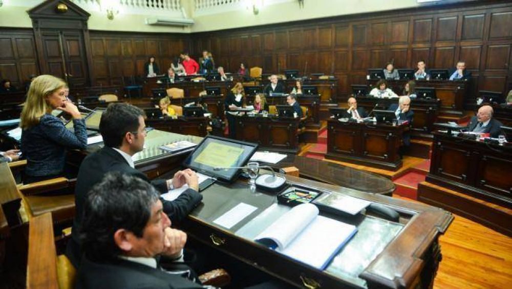 Un auditor nombrado por Cornejo controlar las declaraciones juradas