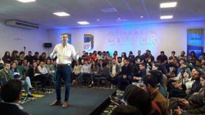 La JP Chivilcoy participo del encuentro de J�venes con Randazzo
