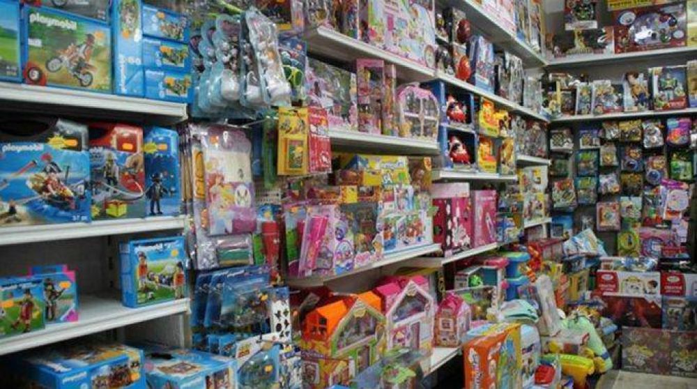 La industria del juguete, en crisis: bajas ventas, importaciones y reconversin 