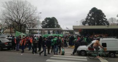Cerraron el INTI y dejaron a sus 2100 trabajadores afuera para evitar una protesta gremial