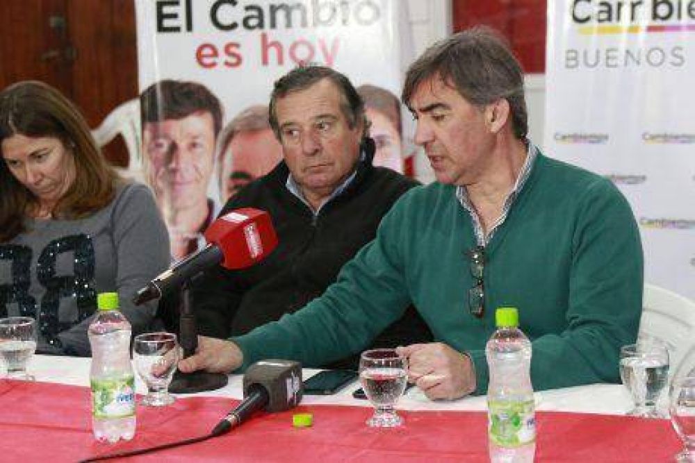 Legisladores de Cambiemos hablaron en Trenque Lauquen de la decisi�n de hacer obras hidr�ulicas