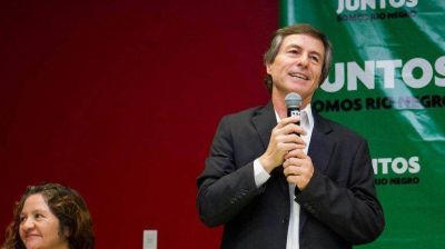 Gatti quiere una nueva ley de coparticipaci�n