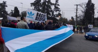 Se agrava la situaci�n en las f�bricas de Adidas y ahora temen 300 despidos