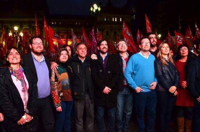 El Frente de Izquierda cerr� su campa�a junto a los trabajadores despedidos de PepsiCo