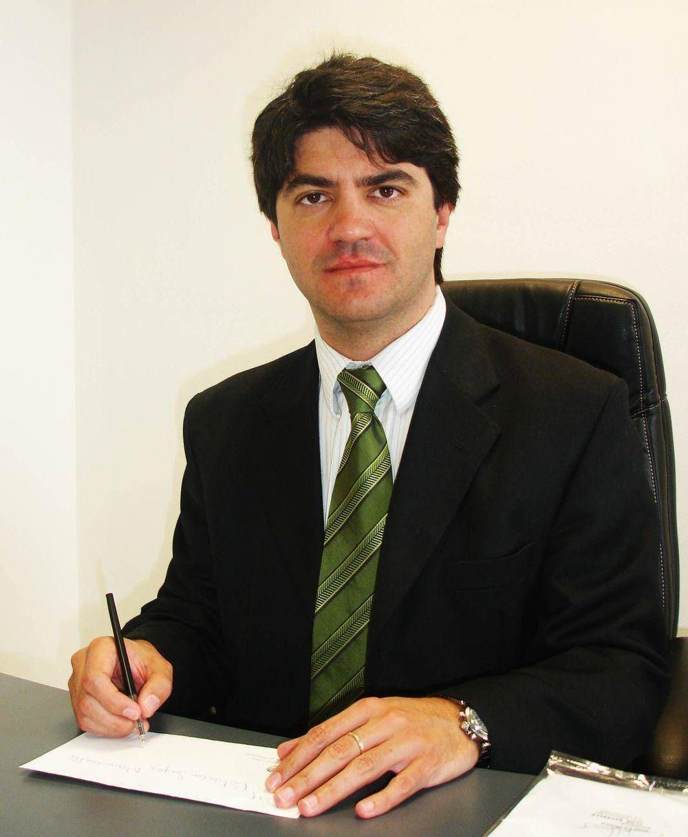 L�pez Mancinelli vot� en contra de la suba de impuestos pero con su presencia garantiz� el qu�rum