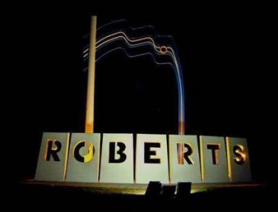 Se construyen cinco cuadras de pavimento en Roberts y pr�ximamente se construir�n 20 de cord�n cuneta