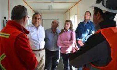 Mart�nez cerr� campa�a con una visita a su terru�o