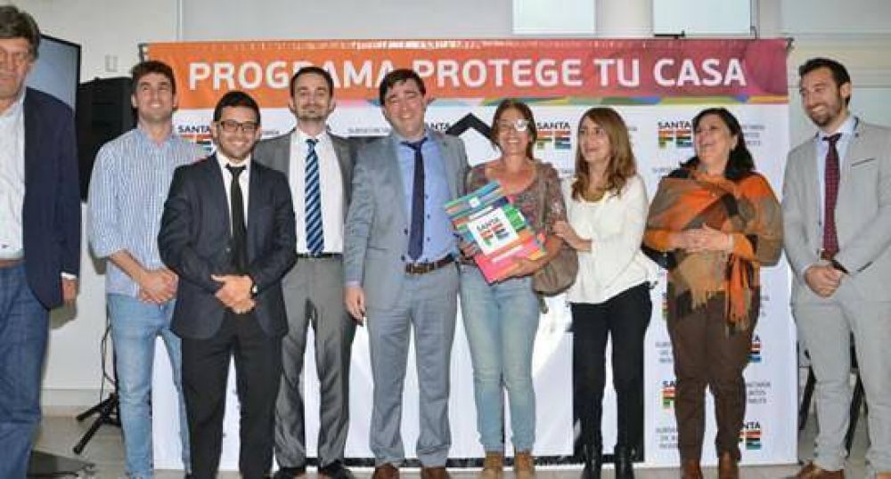 La provincia entreg� escrituras afectadas como bien de familia