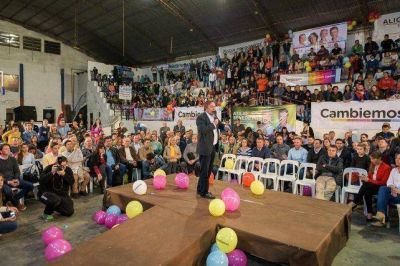 El cierre de Cambiemos en Paran� fue con Benedetti, Michetti y Varisco