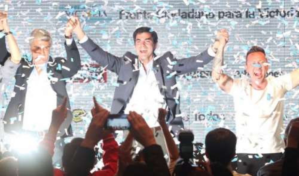 Valenzuela casi duplic en votos a sus seguidores y Urtubey celebr el triunfo