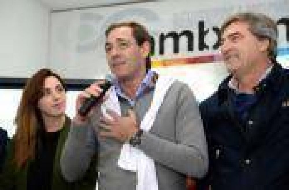 Garro: �Le dimos a Mar�a Eugenia el apoyo que tanto necesita para seguir luchando contra las mafias�