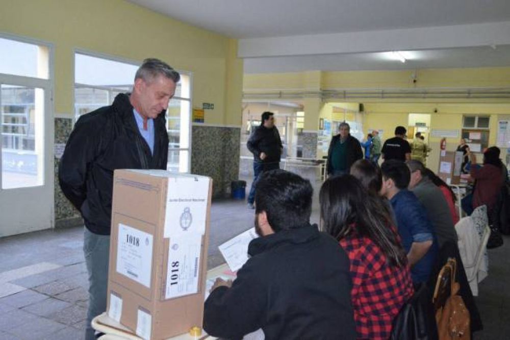 Arcioni vot en Comodoro Rivadavia y afirm que 
